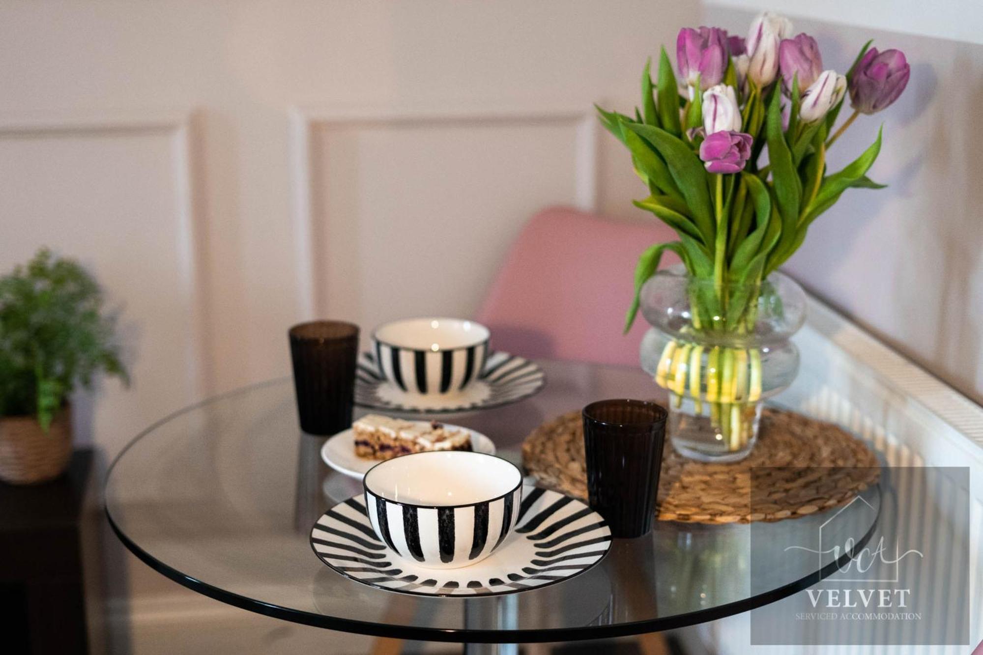 Ferienwohnung 1 Bed House , Free Wifi,Free Parking,Leasure,Business Swansea Exterior foto